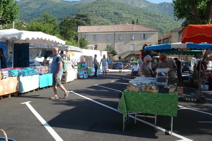 Marché de Montpezat-sous-Bauzon