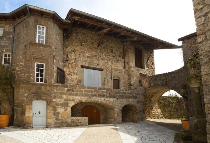 Montpezat-sous-Bauzon - Château de la Ville Basse-2 ©S.BUGNON Montpezat-sous-Bauzon - Château de la Ville Basse-2 ©S.BUGNON