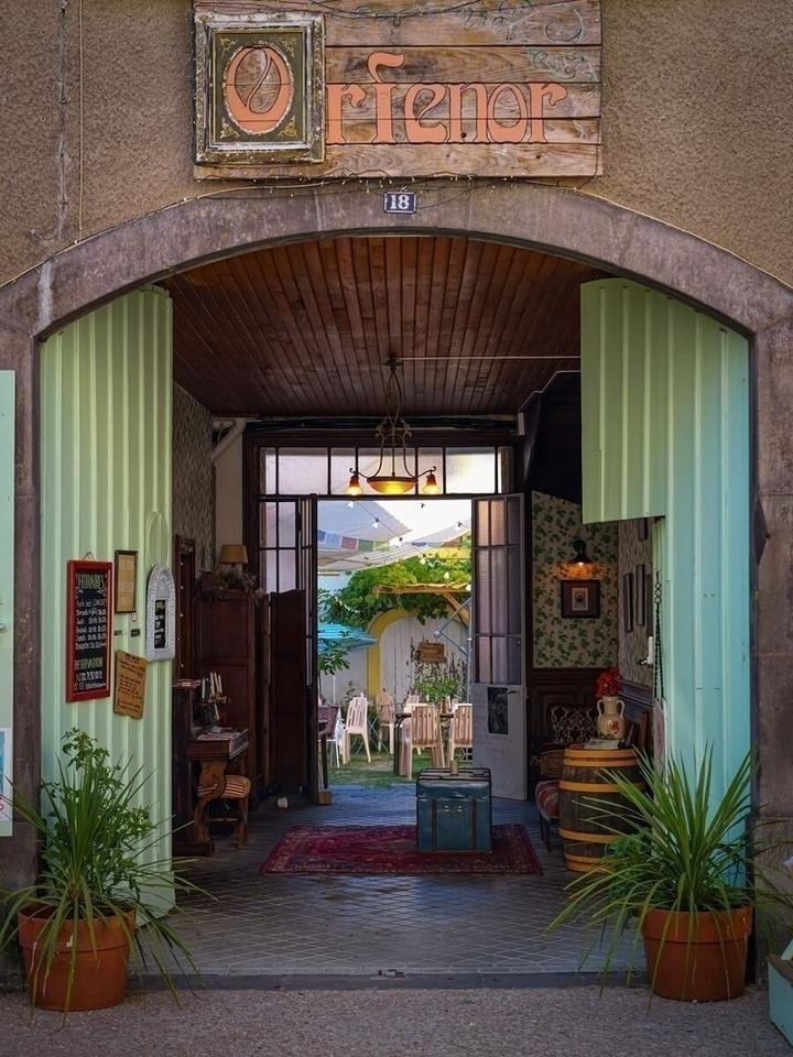 RES Entrée