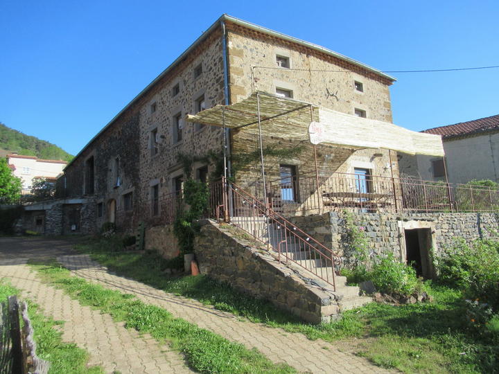 IMG_1028.JPG Auberge paysanne avec terrasse ombragée