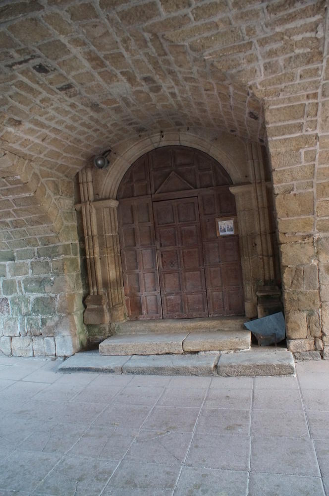 Raphaël ROLLAND Entrée de la Chapelle